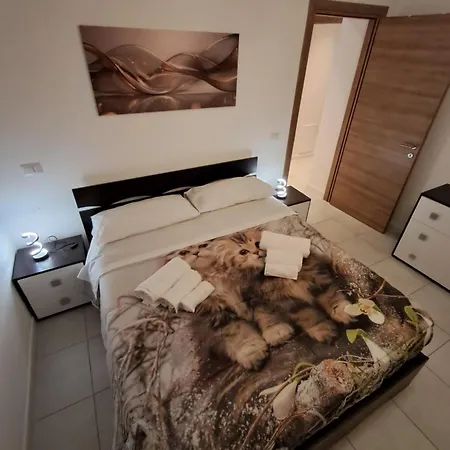 Casa Al Mare-apartment Near The Sea-free Park شقة بيزارو